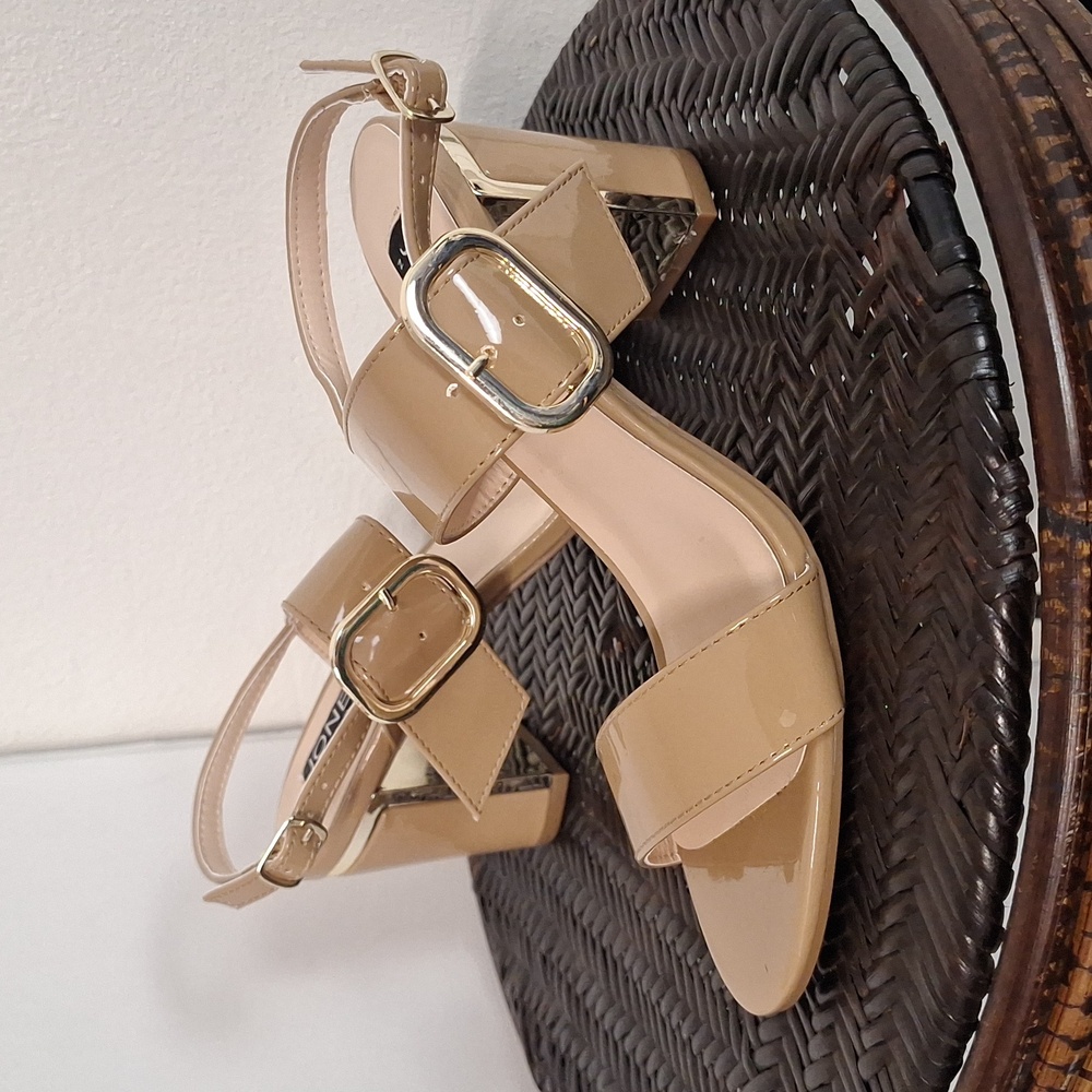 Jones New York Edna Heels Sz 6.5 M